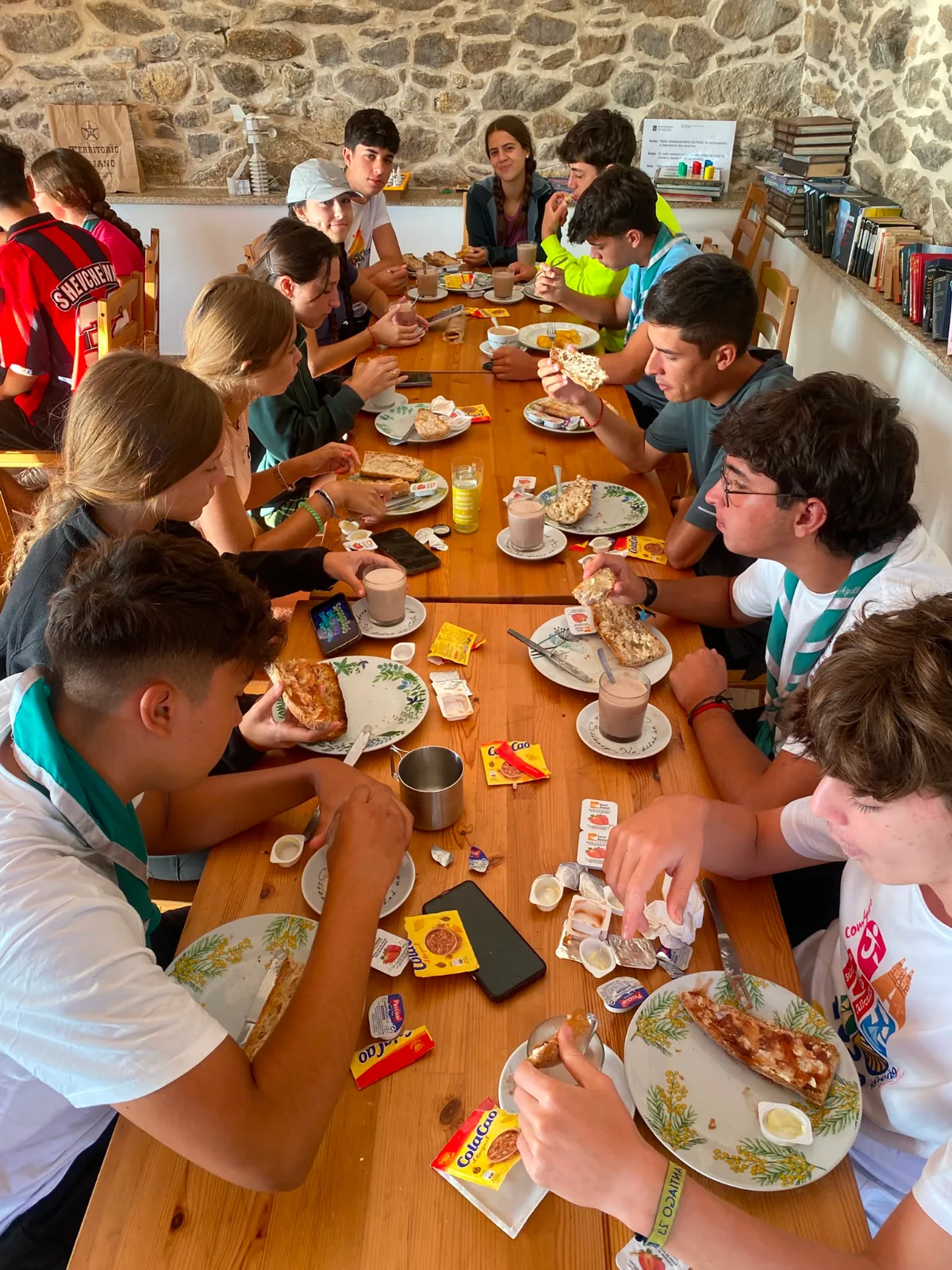 Desayunando